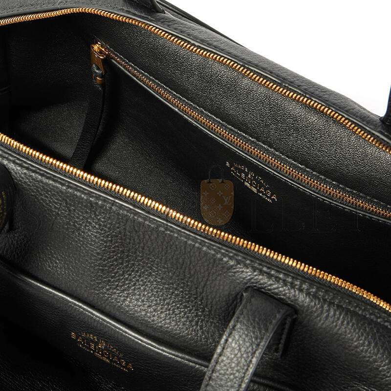 BALENCIAGA CARRIE MEDIUM LEATHER BOWLING BAG 8264252 (35.8*18.7*16.5cm)